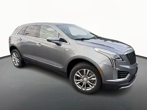 Used 2021 Cadillac XT5 Premium Luxury image 2