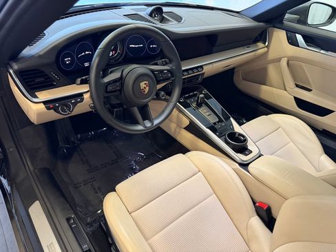 Certified 2024 Porsche 911 Targa 4S AWD/4WD image 4