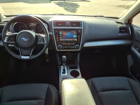 Used 2019 Subaru Outback 2.5i Premium AWD/4WD image 5