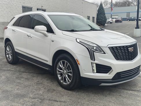 Used 2022 Cadillac XT5 Premium Luxury w/ Technology Package image 3