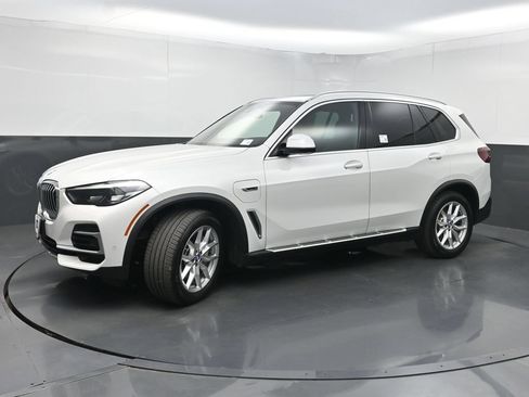 Used 2022 BMW X5 xDrive45e w/ Climate Comfort Package AWD/4WD image 23