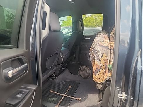 Used 2019 Chevrolet Silverado 1500 Custom Trail Boss w/ Infotainment Package AWD/4WD image 11