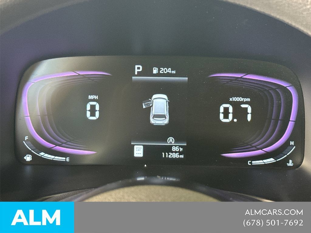 Used 2025 Kia Soul LX w/ LX Technology Package FWD image 29