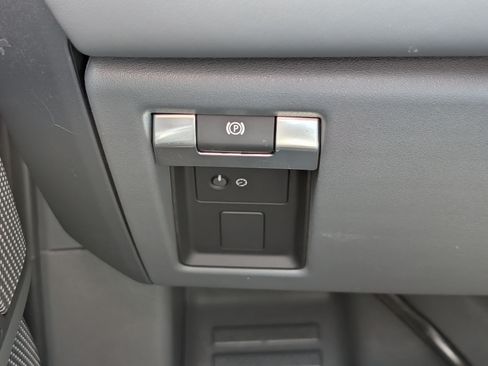 Used 2024 Land Rover Defender 110 X-Dynamic SE AWD/4WD image 26