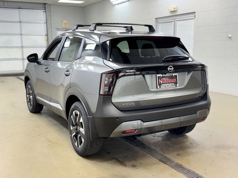 New 2026 Nissan Kicks SV image 7