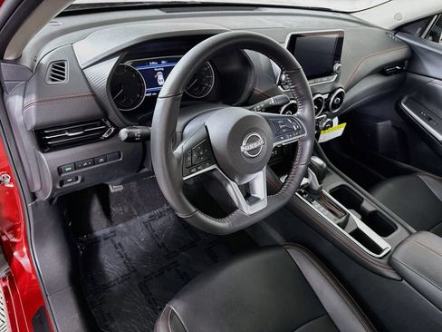 Certified 2025 Nissan Sentra SR w/ SR Premium Package FWD image 19