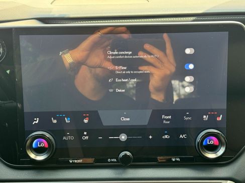 Used 2024 Lexus RX 350 Premium Plus w/ Convenience Package FWD image 29