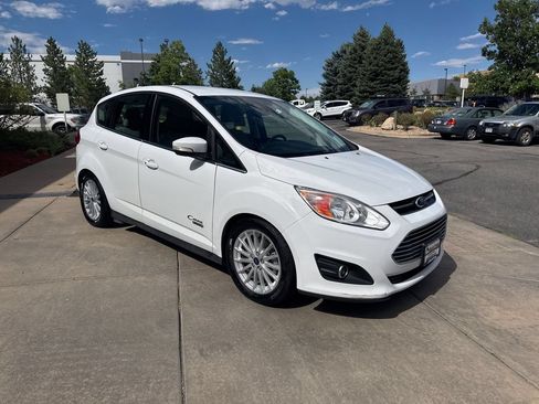Used 2016 Ford C-MAX Energi SEL w/ Equipment Group 301A FWD image 4