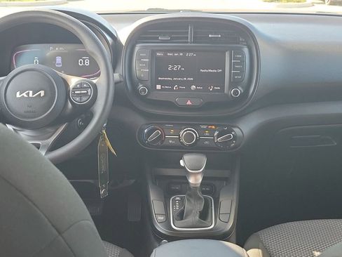 Used 2024 Kia Soul LX w/ Option Group 015 image 19