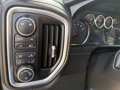 Used 2019 Chevrolet Silverado 1500 RST w/ True North Edition image 17