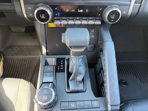 New 2026 Toyota 4Runner Limited AWD/4WD image 15