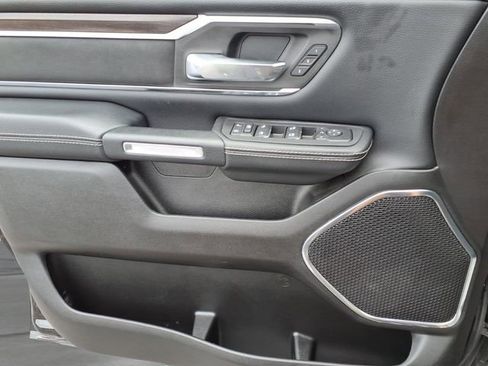 Used 2025 RAM 1500 Laramie AWD/4WD image 16