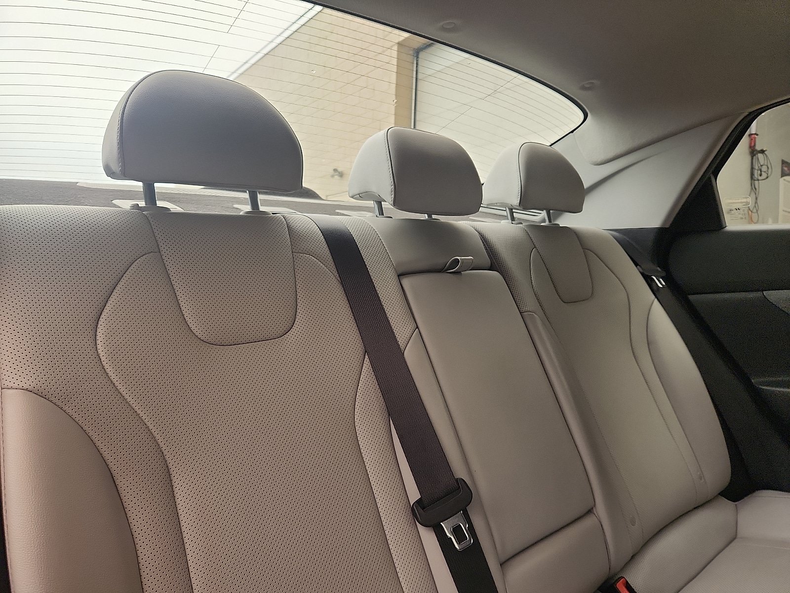 Certified 2023 Hyundai Elantra Limited w/ Cargo Package FWD image 29