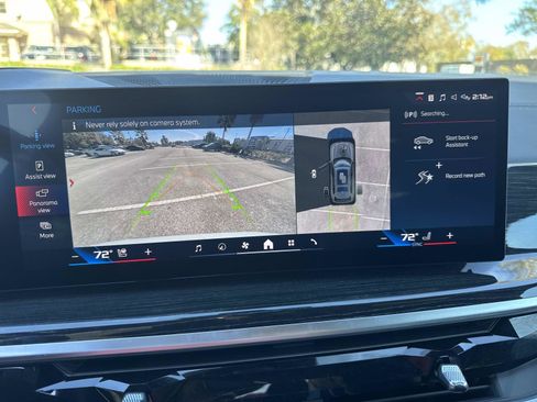 Used 2024 BMW X7 M60i image 24