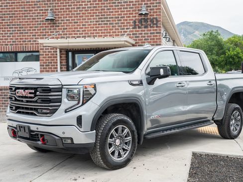 Used 2024 GMC Sierra 1500 AT4 w/ AT4 Premium Package AWD/4WD image 1