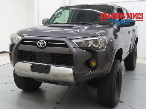 Used 2020 Toyota 4Runner TRD Off-Road AWD/4WD image 7