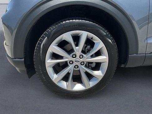 Used 2022 Ford Explorer Platinum w/ Equipment Group 601A AWD/4WD image 19