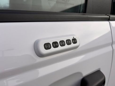 Used 2023 Ford Bronco Black Diamond image 10