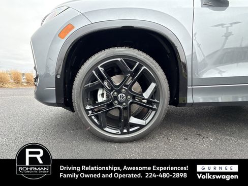 New 2026 Volkswagen Tiguan SE R-Line AWD/4WD image 11