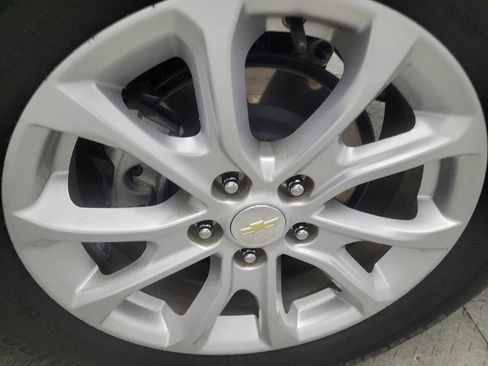 Used 2021 Chevrolet Equinox LT FWD image 31
