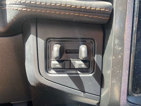Used 2023 Ford Expedition Max Platinum AWD/4WD image 22