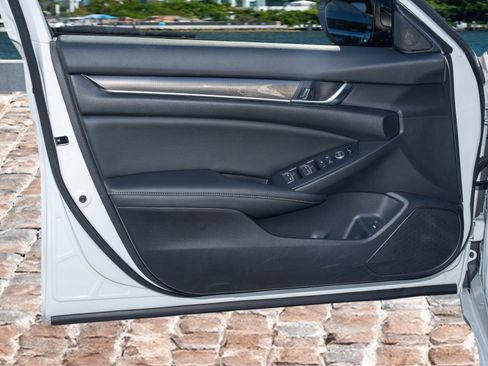 Certified 2022 Honda Accord Sport image 10