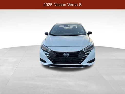 Used 2025 Nissan Versa S w/ Trunk Package image 2