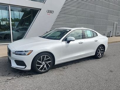 Used 2020 Volvo S60 T6 Momentum