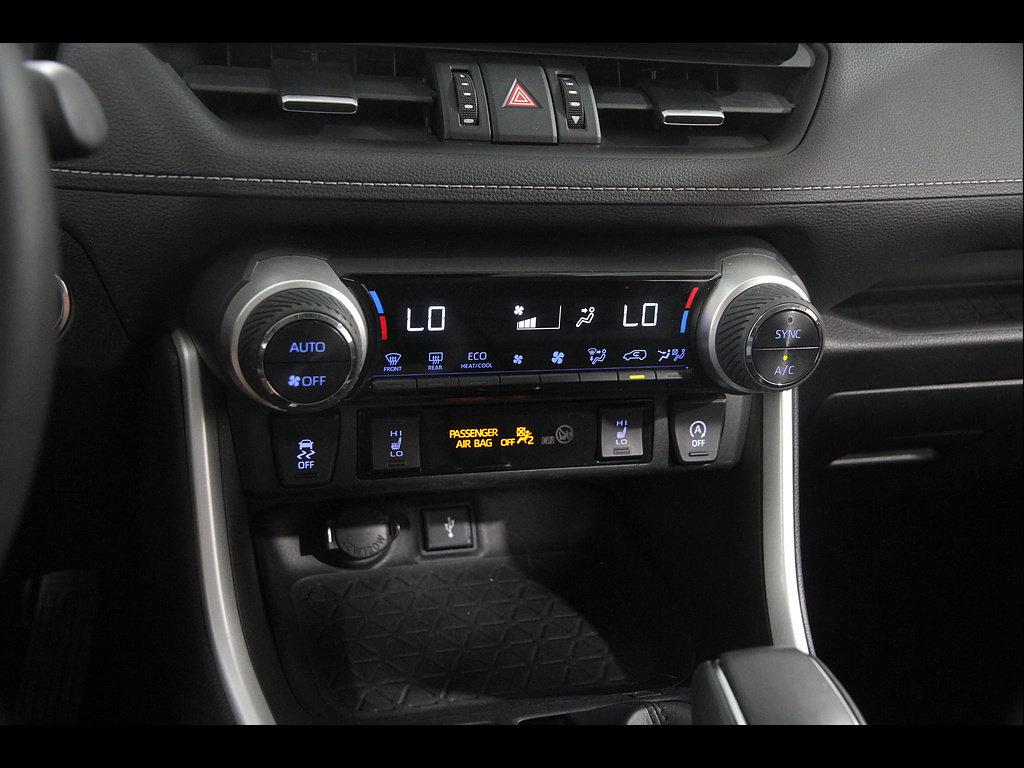 Used 2021 Toyota RAV4 XLE Premium AWD/4WD image 12