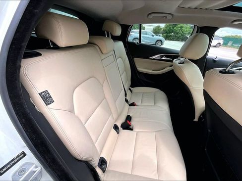 Used 2018 INFINITI QX30 Premium w/ Navigation Package FWD image 38