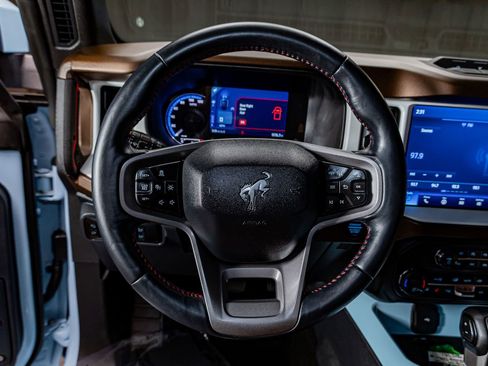 Used 2024 Ford Bronco Heritage Edition image 17