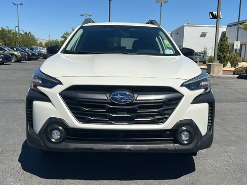 Used 2024 Subaru Outback Premium AWD/4WD image 3