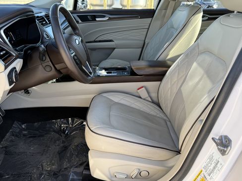 Used 2018 Ford Fusion Energi Platinum image 18