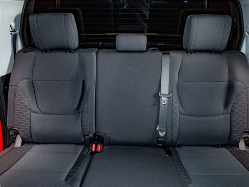 Used 2022 Toyota Tundra SR5 w/ Convenience Package image 25