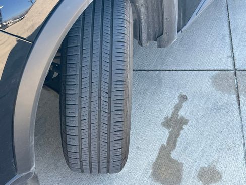 Used 2024 Nissan Rogue SV image 9