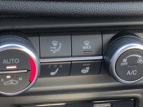 New 2026 Alfa Romeo Giulia w/ Driving Assist Package RWD image 19