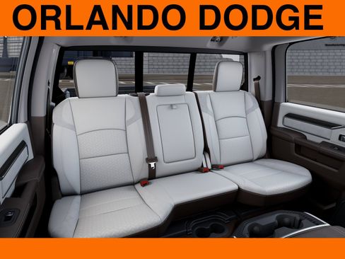 New 2025 RAM 2500 Laramie AWD/4WD image 15