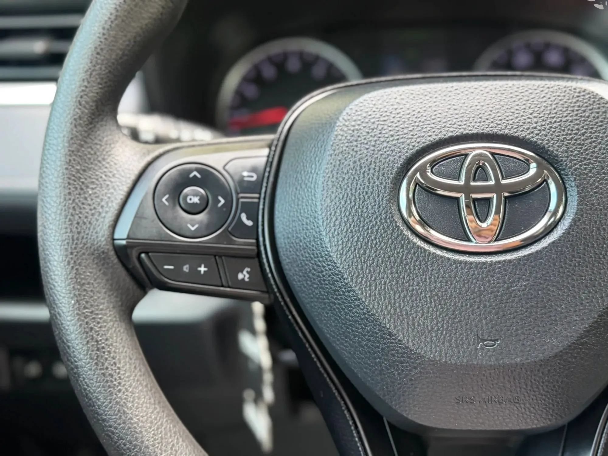 Used 2020 Toyota RAV4 XLE FWD image 27
