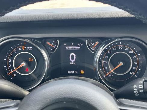 Used 2022 Jeep Wrangler Unlimited Sport AWD/4WD image 32