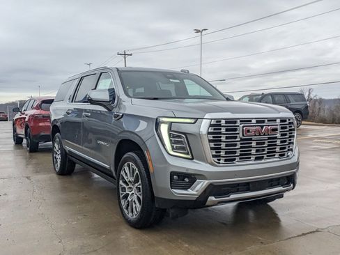 New 2026 GMC Yukon XL Denali w/ Denali Reserve Package image 5