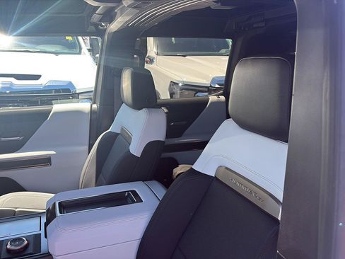 Used 2025 GMC Hummer EV 3X AWD/4WD image 13