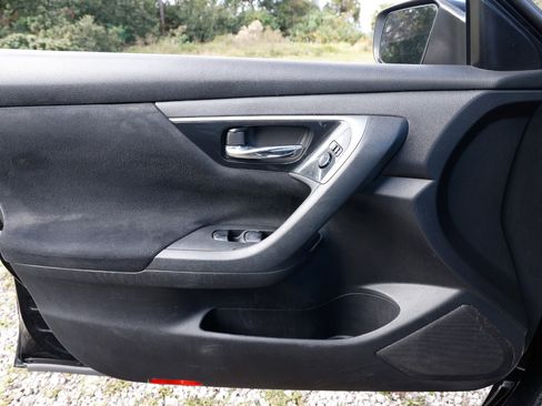 Used 2014 Nissan Altima 2.5 SV image 37