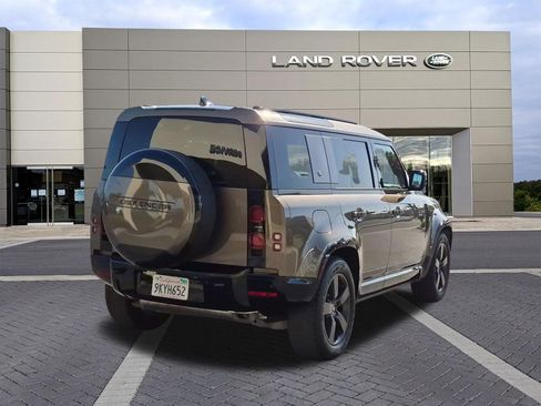 Certified 2024 Land Rover Defender 110 X-Dynamic SE AWD/4WD image 5