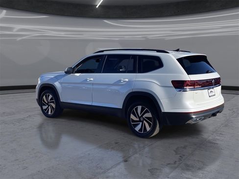New 2026 Volkswagen Atlas SE image 4