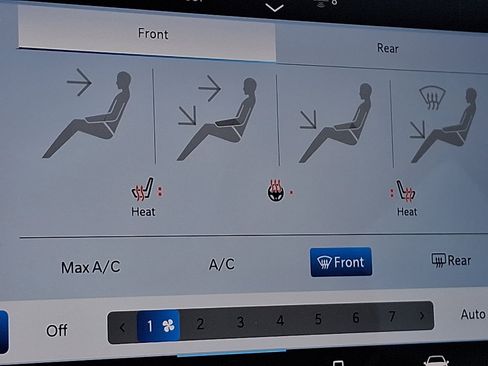 Used 2023 Chrysler Pacifica Touring-L image 26