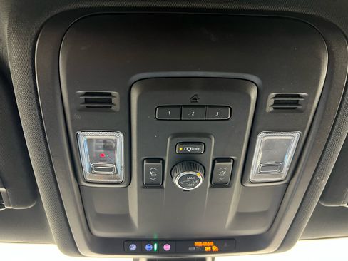 Used 2022 Chevrolet Tahoe RST w/ Luxury Package image 31