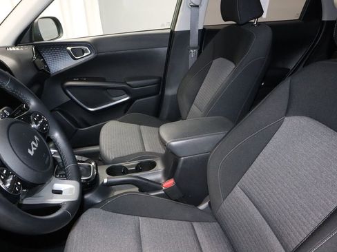 Used 2023 Kia Soul EX image 22