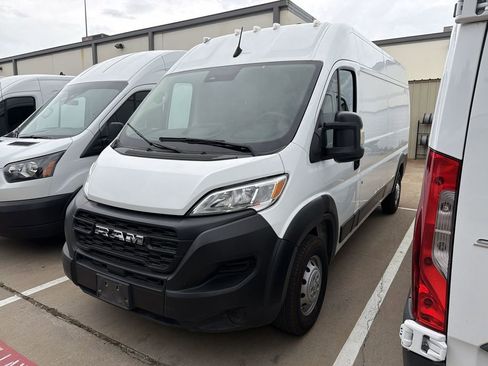 Used 2023 RAM ProMaster 2500 FWD image 1