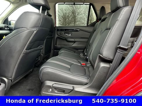 Certified 2025 Honda Pilot Touring image 30