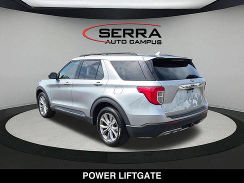 Used 2020 Ford Explorer XLT w/ Equipment Group 202A AWD/4WD image 11